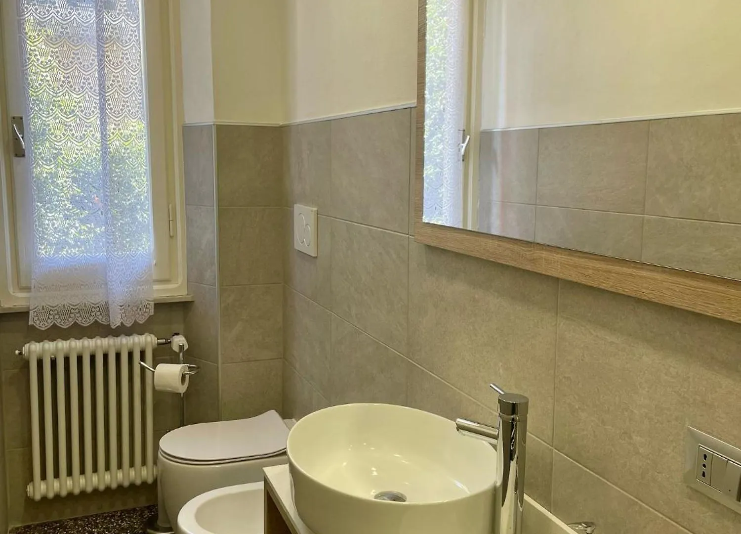 Affittacamere 051 - Villa Genny - Casa Agrumi con Terrazzo 5 minuti dal Mare Sestri Levante